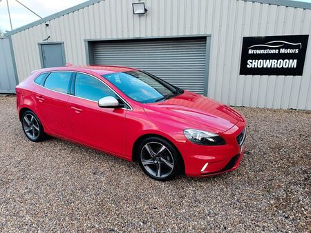 VOLVO V40 1.6 D2 R-Design Euro 5 (s/s) 5dr